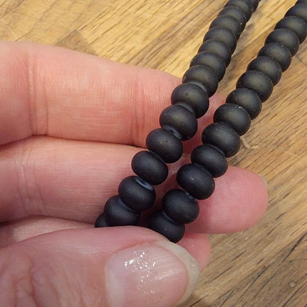 Jet Matte Glass Small Rondelle Round Beads 14 inch/35CM Strand Blue Moon Beads - Picture 2 of 8